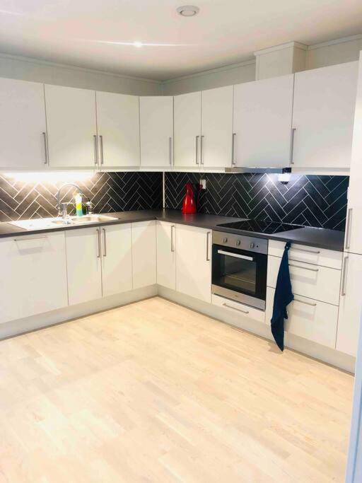 نانيسْتا Les Shared Home المظهر الخارجي الصورة